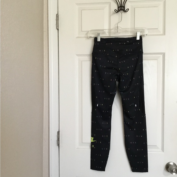 Nike Women's AIR Mid Rise Printed Running 7/8 Run Leggings-Black size XS - Picture 3 of 12